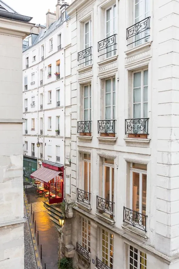 Veeve - Quai Aux Fleurs Apartment Paris